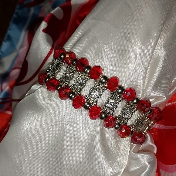 Hand Beaded Rhinestone & Red Stretch Bracelet - Picture 2 of 4